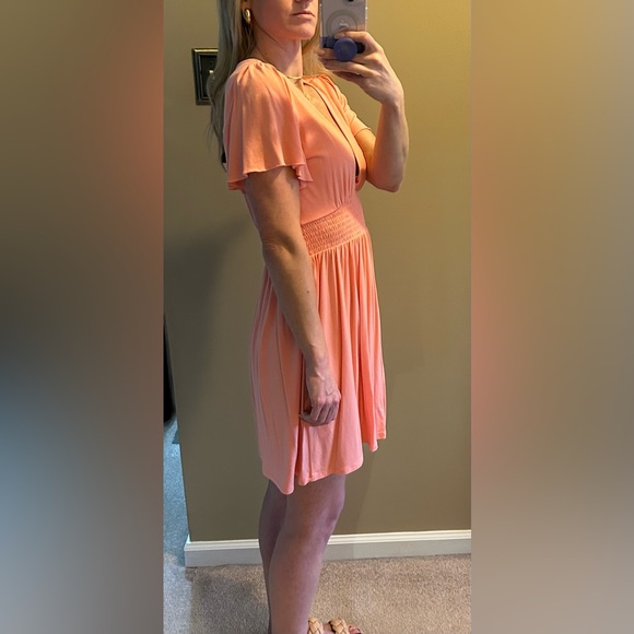 Forever 21 Coral V-Neck Dress - Picture 3 of 7